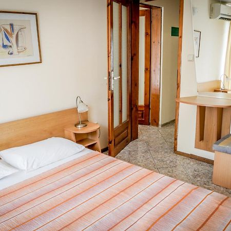 Vita Park Hotel&Aqua Park Albena Bagian luar foto