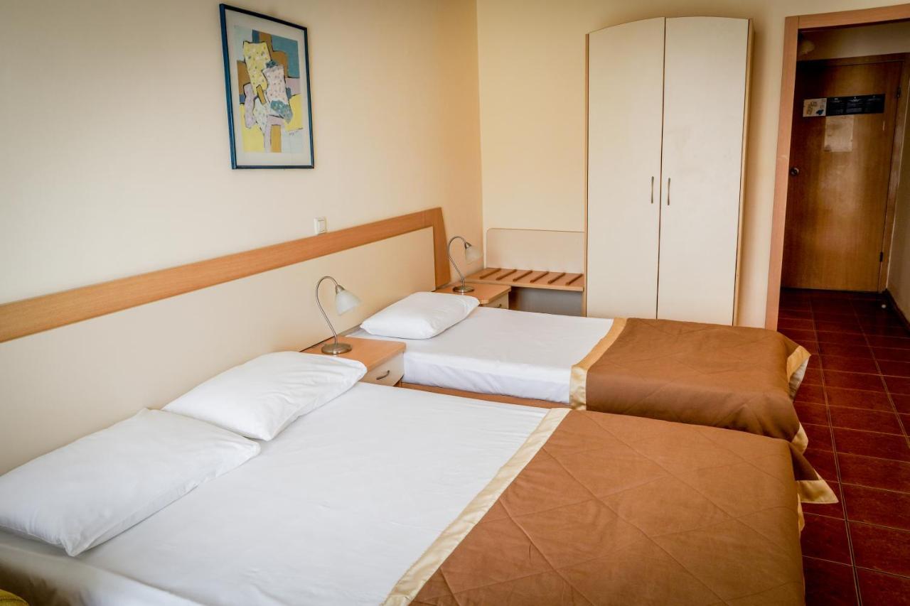 Vita Park Hotel&Aqua Park Albena Bagian luar foto