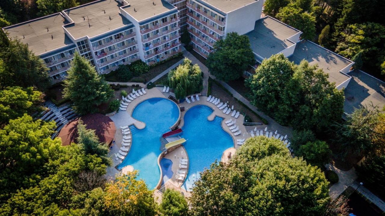 Vita Park Hotel&Aqua Park Albena Bagian luar foto