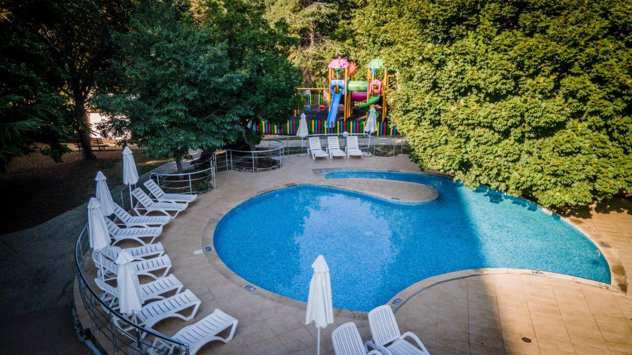 Vita Park Hotel&Aqua Park Albena Bagian luar foto