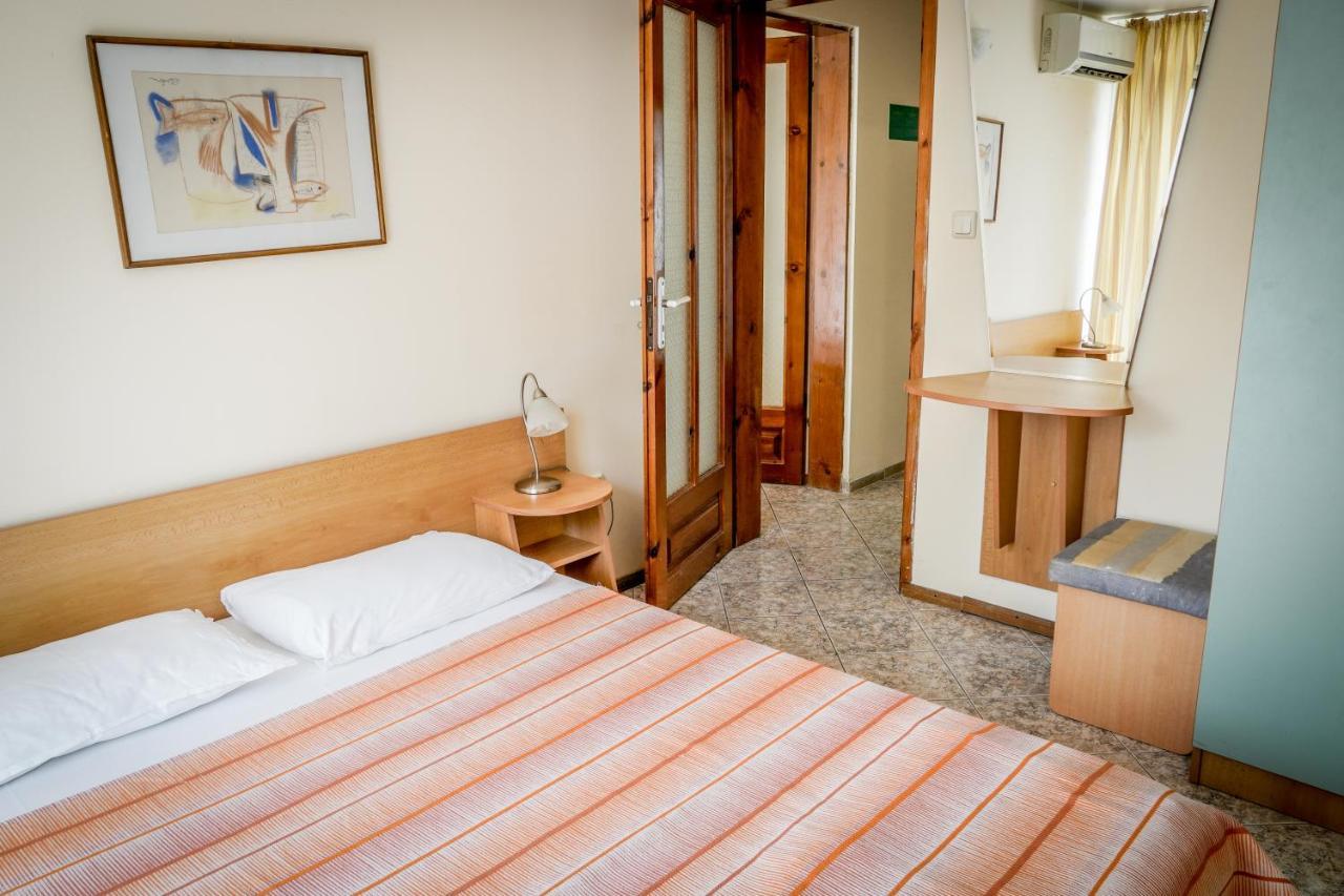 Vita Park Hotel&Aqua Park Albena Bagian luar foto