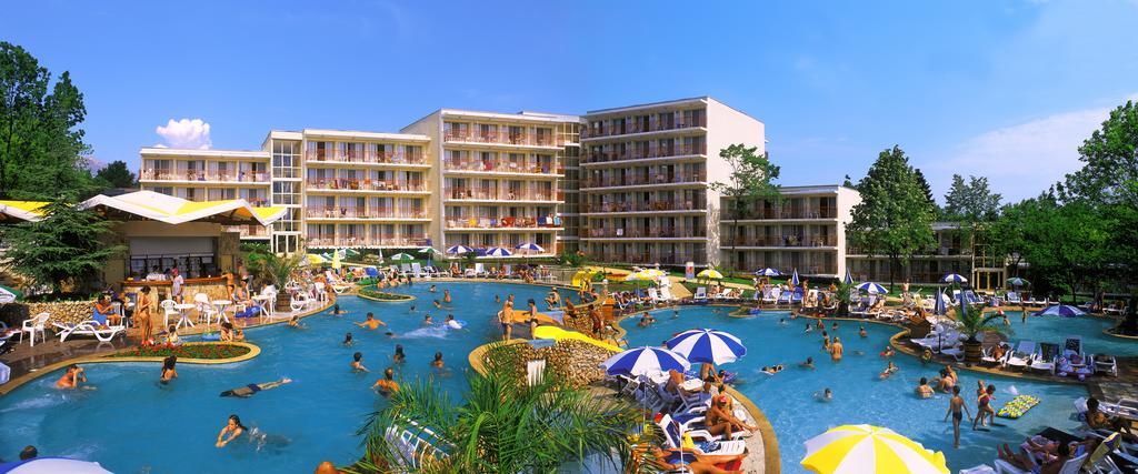 Vita Park Hotel&Aqua Park Albena Bagian luar foto